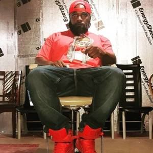 Meet your Posher, Raymond